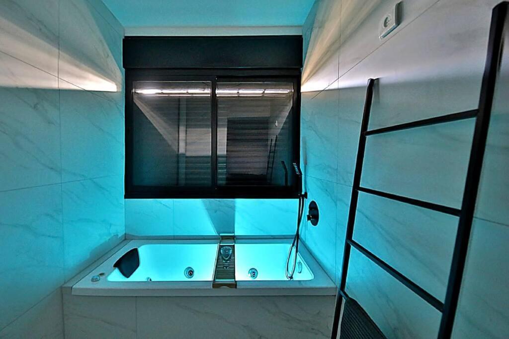 T'eo 25 suite Qiryat Yam Exterior foto